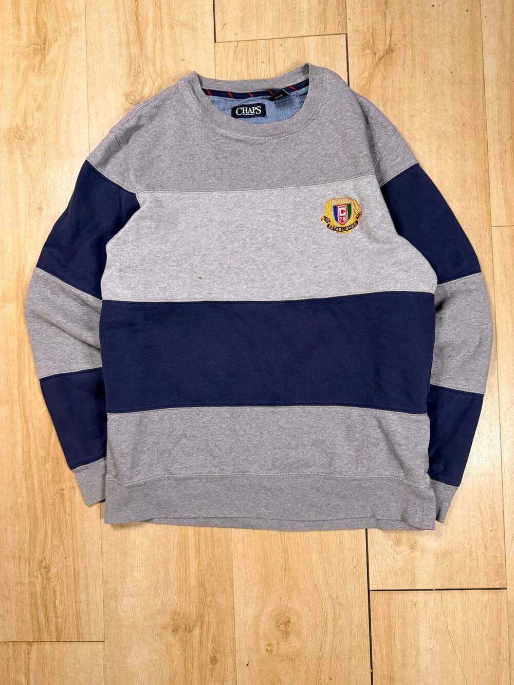 Chaps Sweatshirt Grey Navy Blue Striped Colorblock Crest